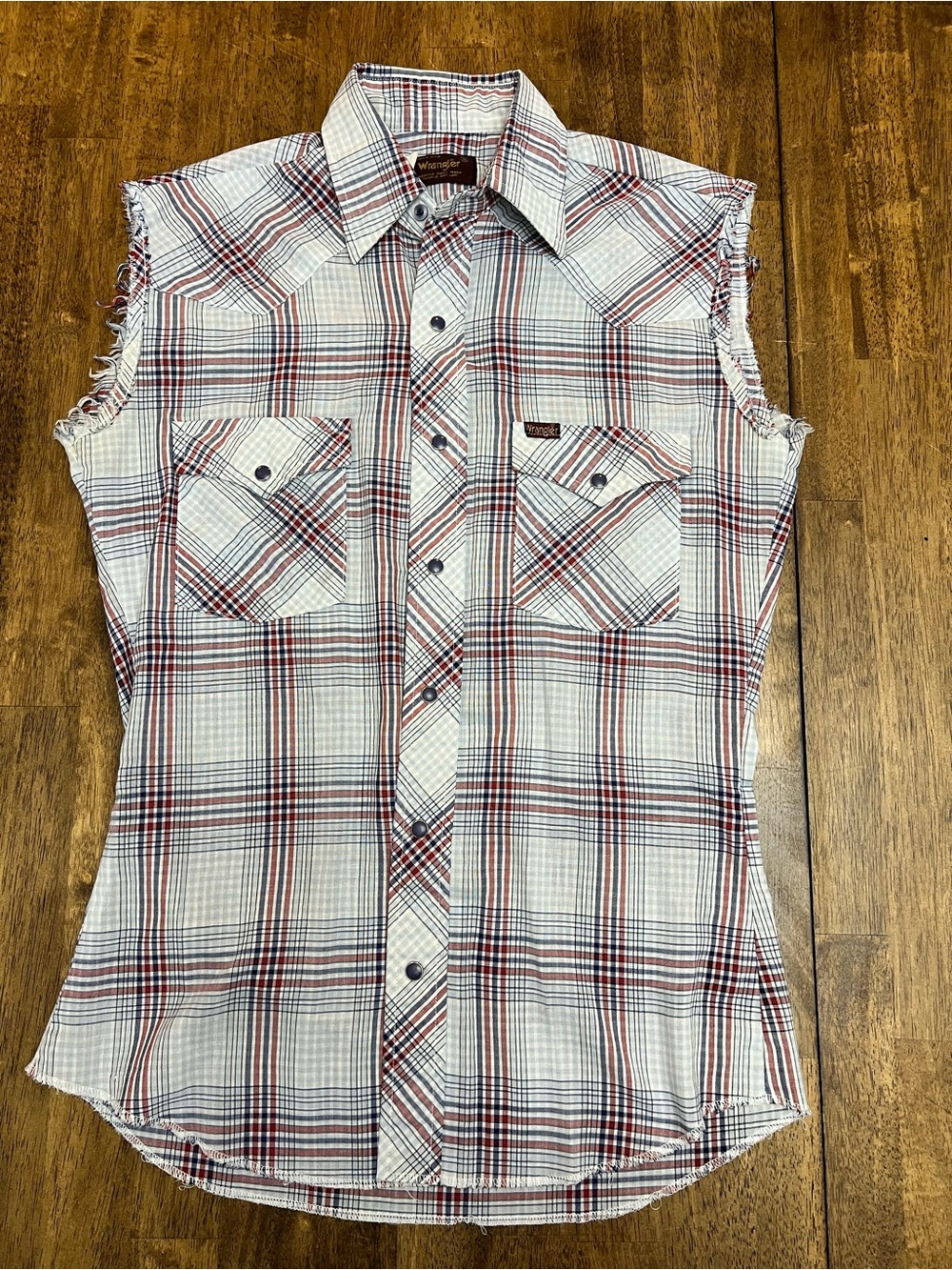 Vintage Wrangler White Plaid Sleeveless Pearl Snap Button-Down Western Shirt